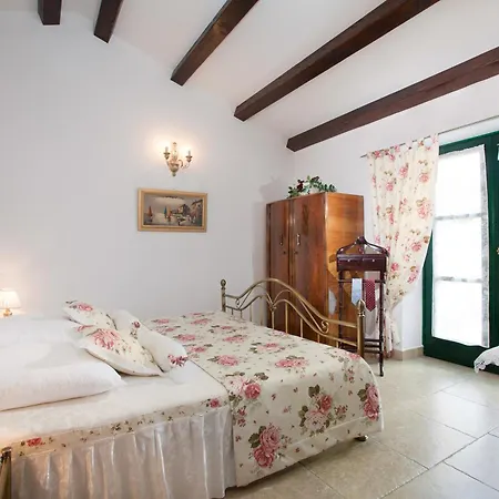 Merula **** Prázdninový dům Labin (Istria)